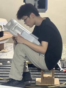 ผู้ผลิตจีนสำหรับการขึ้นรูปเปลือกหุ้มหุ่นยนต์สอนรู้จำความรู้สึกด้วยการใช้ความร้อนด้วยระบบสุญญากาศ พร้อมบริการตัดประกอบ - Product Image 3