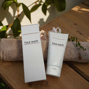 Mousse nettoyante rouge 200ml Korean Skincare Vegan Deep Cleaning Oil Control and Hydratation Face Wash - Product Image 6