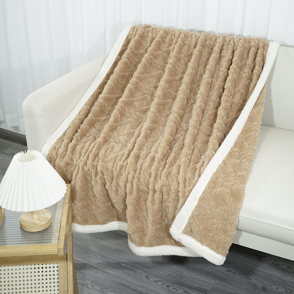 สีน้ำตาล