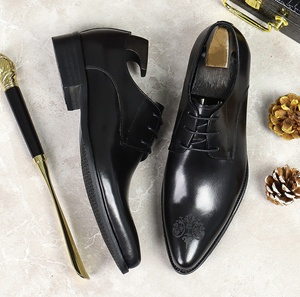 รองเท้าผู้ชายสไตล์อิตาลีแบบ Brogues Oxford Derby  หนังแท้ ระบายอากาศได้ดี กันน้ำ เหมาะสำหรับฤดูใบไม้ร่วง/ฤดูหนาว สไตล์ทางการสำหรับธุรกิจ สีพื้น - Product Image 6