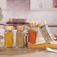 Bouteille distributrice d'épices carrée en verre de 120 ml (4 oz) avec couvercle fileté pour cuisine, maison et restaurant – Fournisseur fabricant