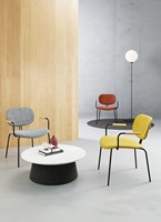 Chaise de réunion moderne et simple en tissu, chaise à assise rembourrée en tissu avec pieds de support en métal, chaise sans accoudoirs pour salle d'attente