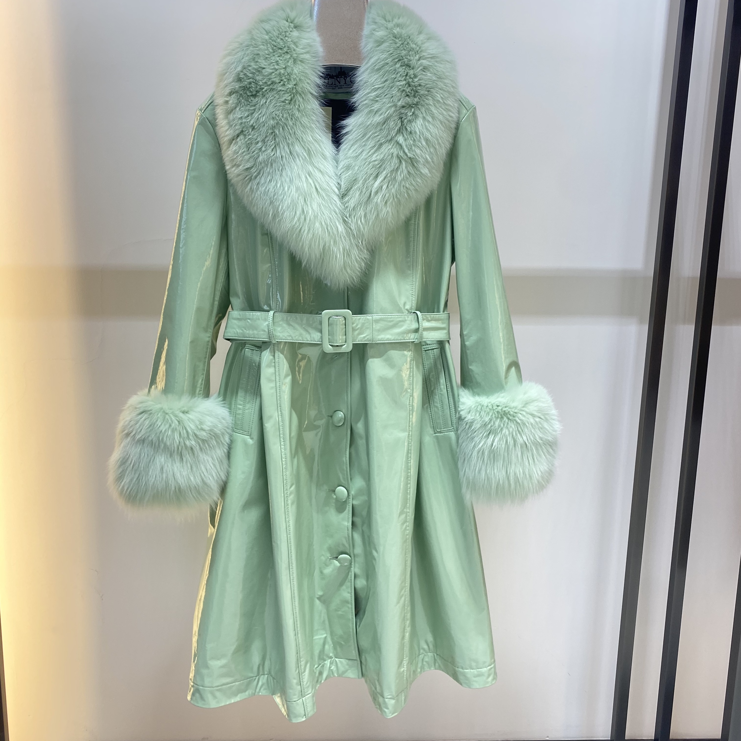 Brillante-verde chiaro