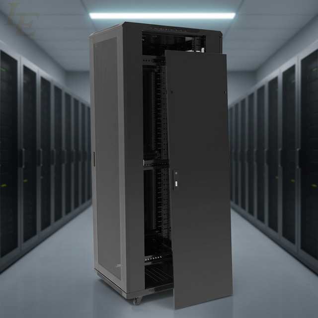 15U 600*600mm Floor Standing Network Cabinet Server Rack SPCC Material IP20 Protection CE RoHS Certified in Stock