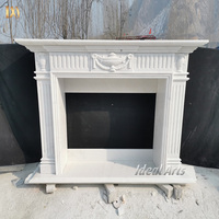 Cheminée en marbre blanc de style français orné sculpté à la main de luxe Décoration d'intérieur classique pour salon