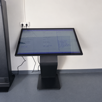 PC tout-en-un Windows 21,5/23,6 pouces avec écran tactile et revêtement anti-reflet, support OEM pour utilisation en centre commercial en intérieur
