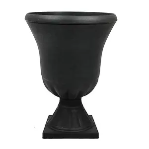 Fioriera in plastica da giardino resistente con sistema di drenaggio opzionale 22 ''vasi da fiori tradizionali in resina classica alta nera - Product Image 1