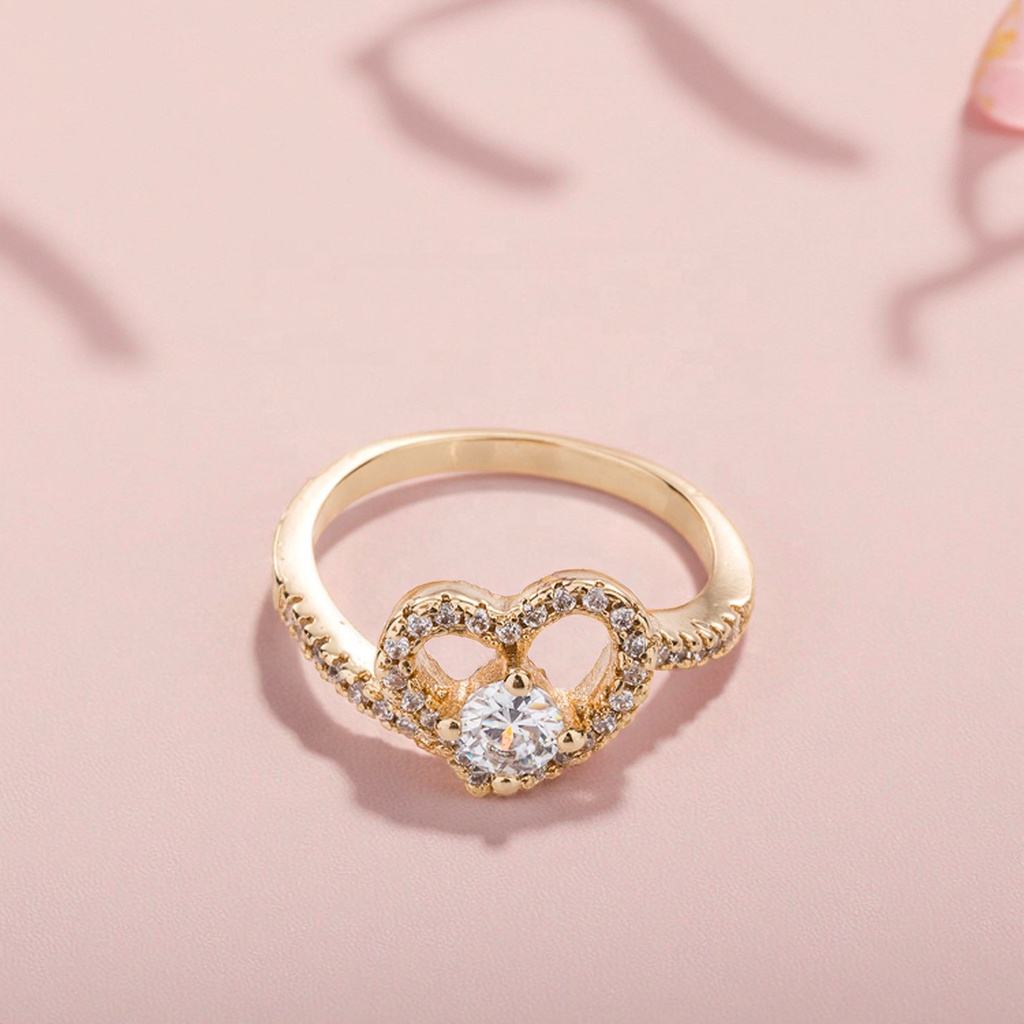 Neueste Designer Gold Edelstein Ringe für Damen Modische Saudi