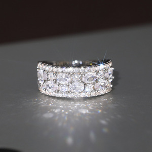 Anello dal design geometrico Anello da dito in stile elegante per donna - Product Image 3