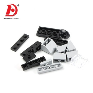 HUADA 2023 Journée des Enfants Le <span class=keywords><strong>Meilleur</strong></span> Cadeau En Plastique BRICOLAGE Assembler Déformer Blocs de Construction <span class=keywords><strong>Robot</strong></span> Jouets - Product Image 5