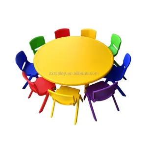Çocuklar için anaokulu ekipmanları plastik yuvarlak masa ve sandalyeler