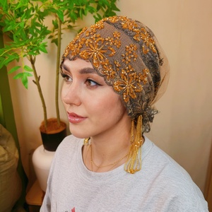 Voile islamique haut de gamme 2025 en forme de queue de poisson, brodé de dentelle, orné de perles décoratives scintillantes et de pompons - Product Image 3