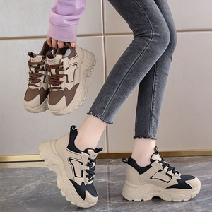 Scarpe sportive da passeggio in Mesh traspirante con lacci regolabili in <span class=keywords><strong>altezza</strong></span> per aumentare le Sneakers da donna - Product Image 1