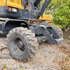 90% NEW Used Hyundai R60WVS <b>Mini</b> Size Wheeled type Excavator R55 R75 R80 R215vs R220 in stock - Product Image 6