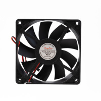 Ventilateur de refroidissement industriel étanche IP67 à haut débit d'air 100x100x20mm 5V 12V 24V 48V DC avec contrôle PWM pour évacuation thermique efficace