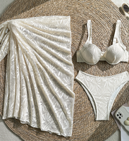 Nieuwe Aanwinsten VOORRAAD 3 Kleuren Beugelbeha Kant 3-delig Zwempak Sexy Dames Bikini Set Sheer Mesh Strand Sarong