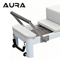 Lit de Pilates en aluminium au design épuré avec chariot fluide pour studios modernes, Pilates en aluminium