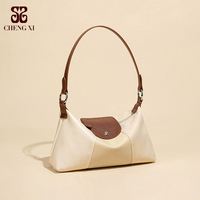 Sac fait main en nylon décontracté et polyvalent Sacs à boulettes simples Main Pour Femmes Sac à bandoulière à bandoulière unique à texture haut de gamme