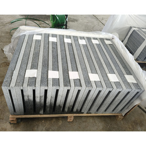 Plaques de couverture de piscine G654 en granit naturel flamme Bali, pierre de piscine en <span class=keywords><strong>grès</strong></span> noir, carreaux populaires en gros de l'usine - Product Image 4