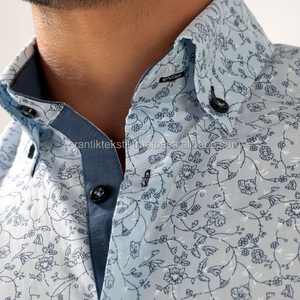 เสื้อเชิ้ตผู้ชายแขนยาวลายดอกไม้สีฟ้า ผ้าฝ้ายป๊อปลิน 100% ระบายอากาศได้ดี เหมาะสำหรับฤดูร้อน - Product Image 2