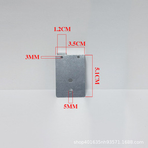 Placa de fijación de puerta de madera con tornillos de hierro para instalación de marcos de puertas y ventanas - Product Image 3