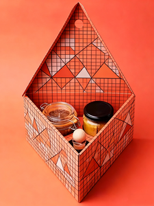 Cajas de Cartón Triangulares para Cosméticos con Forro de Esponja, Reciclables, Color y Tamaño Personalizables, Embalaje de Cartón Kraft para Envíos - Product Image 4