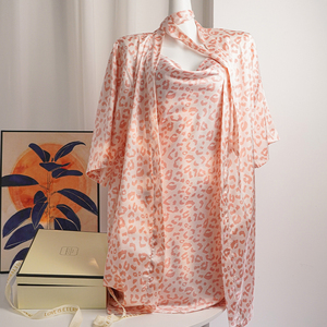 Vestido y Camisón con tirantes de seda helada para mujer para el verano de 2025, nueva ropa sexy con estampado de leopardo para regalar a las novias - Product Image 4