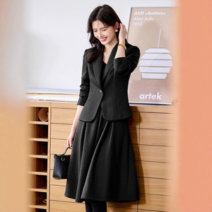 Women's Professional Blazer Solid Color Polyester Anti-Wrinkle Casual Suit Jacket for Mothers and Commuters - Product Image 2