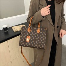 Bolso de Mano Estampado Estilo Chino para Mujer, Bolso Tote de Gran Capacidad, Bolso Bandolera, Moda de Verano, Nuevo - Product Image 4