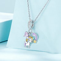Pendentif licorne arc-en-ciel en argent sterling 925 de haute qualité, perles adaptées au bracelet, bijoux à breloques, cadeau de bricolage pour femme SCC2468