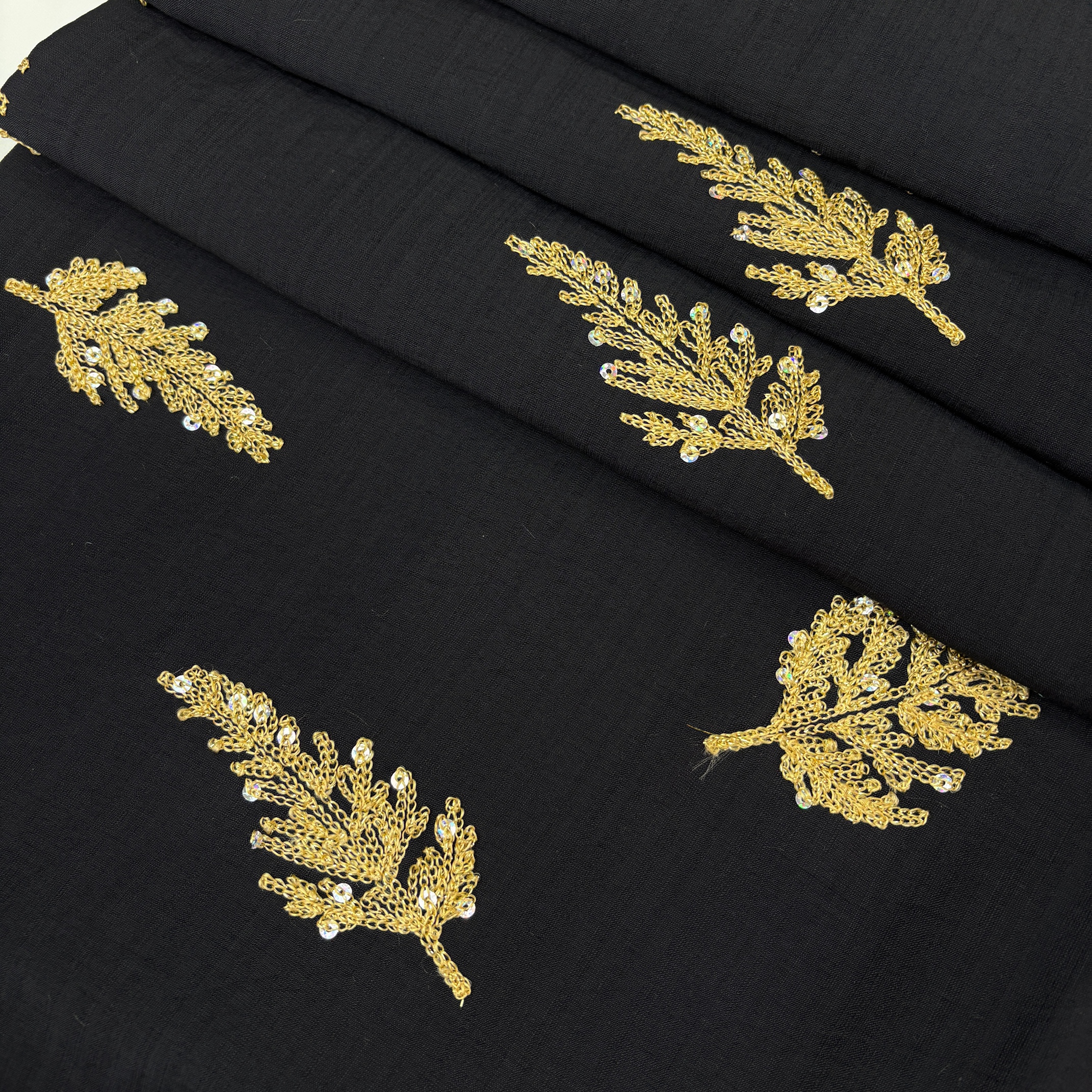 Low MOQ China Factory Slub Textured Rayon Nylon Fabric with Feather Pattern Chain Stitch and Sequins Embroidery for Dresses