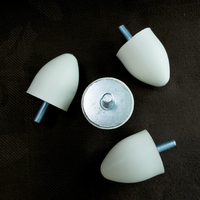 Support anti-vibrations industriel en caoutchouc et métal, patins coniques pour machines