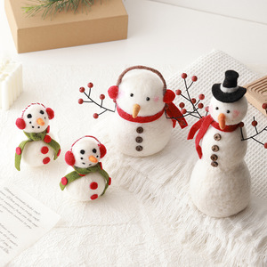 Vecchio pupazzo di neve e alci decorazioni natalizie ornamenti in feltro di lana bambole regalo di natale rifinite decorazioni natalizie - Product Image 2