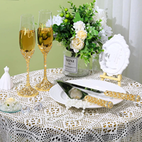 Ensemble de verres à champagne et spatule de style romantique pour mariage, verres à champagne de luxe en or et diamant, ensemble de serveur à gâteau, cadeau élégant