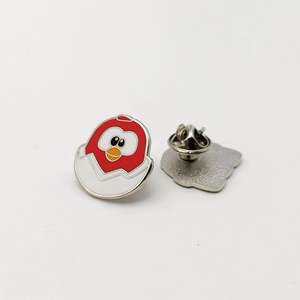 Großhandel Fabrik Legierung Abzeichen Anime vergoldet Anime Märchen <span class=keywords><strong>Roman</strong></span> König benutzer definierte Metall niedlichen Abzeichen - Product Image 4