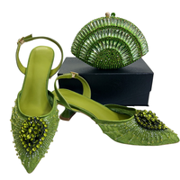 Chaussures de soirée de créateur italien avec pochette assortie pour mariages africains et occasions nuptiales, chaussures pour femmes en dentelle brodée et perles