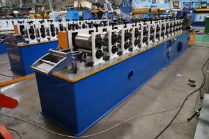 자동 <span class=keywords><strong>C</strong></span> U V 프로파일 건식 벽체 기계 가벼운 용골 생산 라인 CD UD 프로파일 롤 성형 기계 - Product Image 2