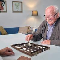 Jeu de Backgammon Classique Haut de Gamme en PVC – Durable, Résistant à l'Eau, Portable – Jeu de Table pour Loisirs et Divertissement