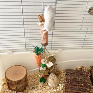 Totoro naturel épi <span class=keywords><strong>de</strong></span> maïs Cornhusk herbe gâteau pour petits animaux molaire mordant jouet pour Hamsters cochons <span class=keywords><strong>d</strong></span>'<span class=keywords><strong>inde</strong></span> lapins - Product Image 3