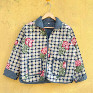 เสื้อแจ็คเก็ตผู้หญิงผ้าฝ้าย 100% ระบายอากาศได้ดี สไตล์ลำลอง แบบควิลท์ กลับด้านได้ เป็นมิตรกับสิ่งแวดล้อม ลายดอกไม้วาดมือ แถบสีตัดกัน ใส่ได้ทุกฤดู - Product Image 1