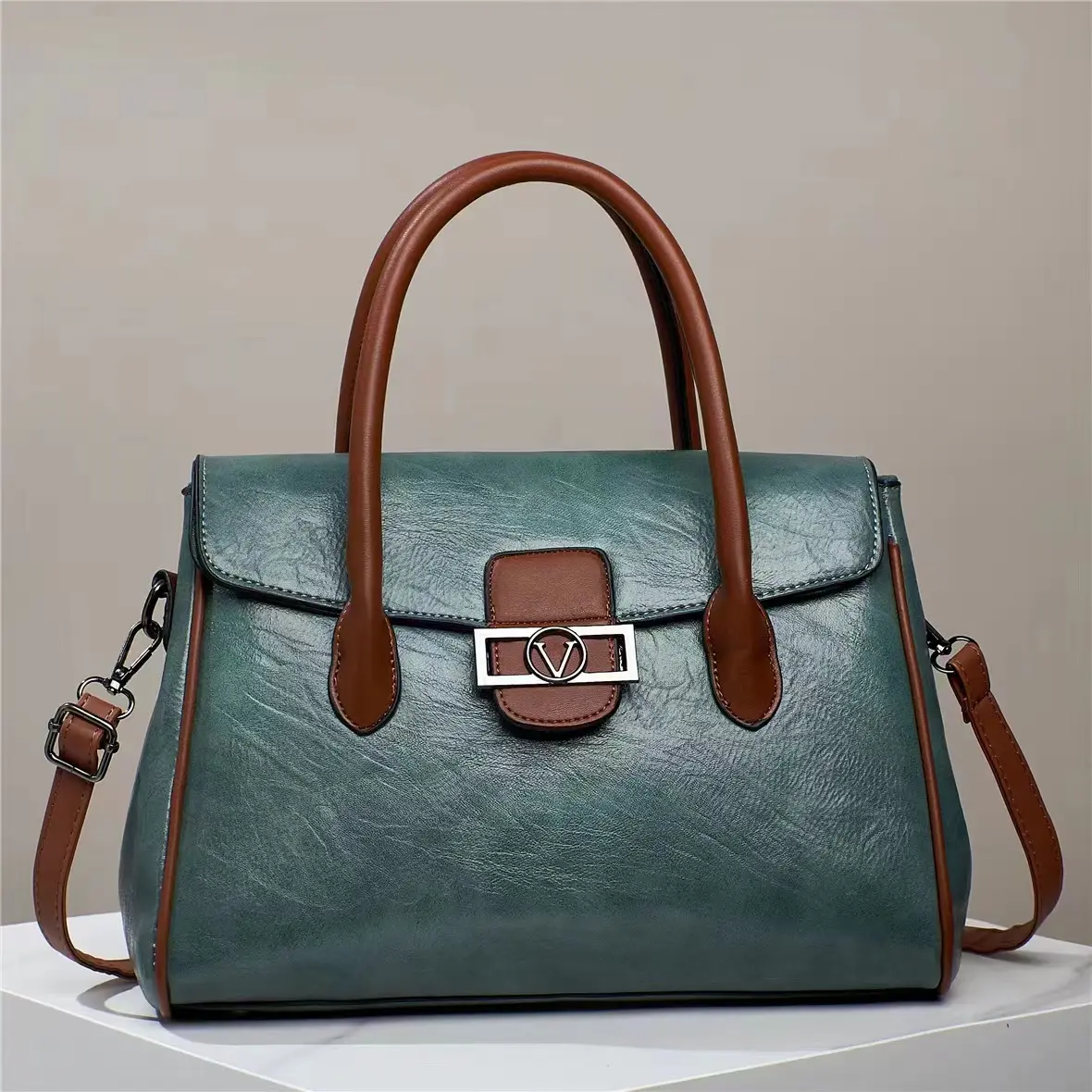 2023 Women luxury design patent leather large capacity handbag high-end Tote bag for women