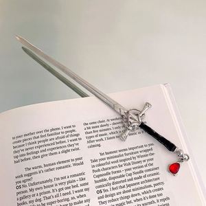 Horquillas para el pelo con colgante de rubí y espada china, estilo vintage punk, para mujer, modernas y con personalidad, accesorio para el cabello con borla metálica - Product Image 5