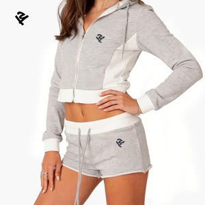 סט טרנינג קצר עם קפוצ'ון ומכנסיים קצרים לנשים, צבעים בהתאמה אישית, לוגו בהתאמה אישית, דגם <span class=keywords><strong>2026</strong></span> - Product Image 2