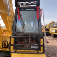 Excavatrices sur chenilles Komatsu PC130 d'occasion en excellent état avec godet, type chenille, à vendre