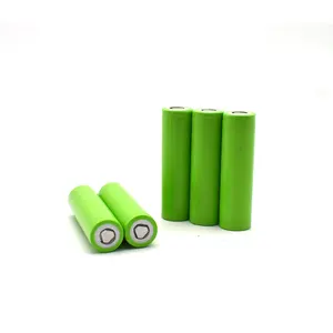 Wholesale quality rechargeable lifepo4 3.2v li ion cell 1200 1500 1800 2000 2200 2400 2600mah 18650 lithium battery