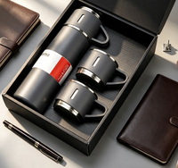 Coffret Cadeau d'Affaires : Bouteille Isotherme en Acier Inoxydable avec 3 Tasses Assorties – Thermos Classique Isolé