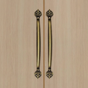 Manijas Tradicionales de Latón para Gabinetes con Extremos Florales, Herrajes Duraderos para Muebles, Puertas y Cajones - Product Image 2