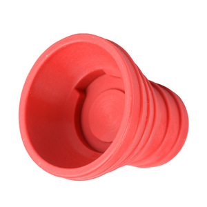 Ventosa de pelota de golf roja portátil con empuñadura magnética para recoger bolas - Product Image 3