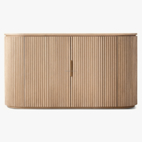 Buffet moderne en chêne Sovereign à 4 portes avec panneaux cannelés et poignées en laiton, comptoir en bois, credenza nordique, armoire de cuisine