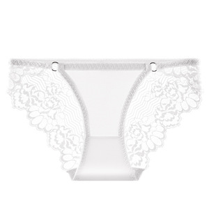 Culottes de luxe en satin pour femme, élégantes, blanches, à dentelle florale, taille basse, confortables et douces, lingerie quotidienne OEM ODM - Product Image 4